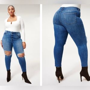 💙NEW GOOD AMERICAN GOOD LEGS RAW HEM JEANS